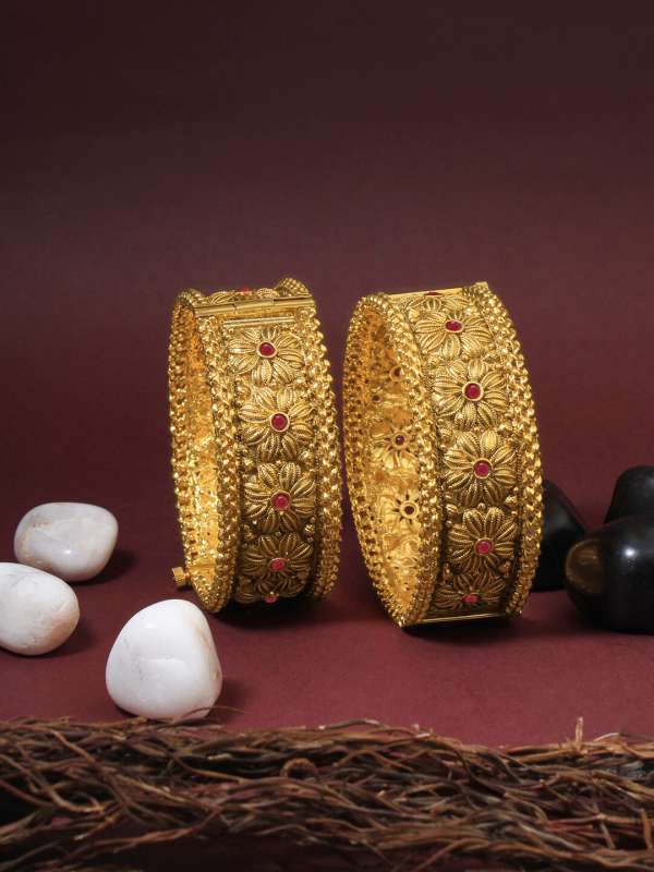 Jewellery Buy Jewellery for Women Girls Men Online Myntra