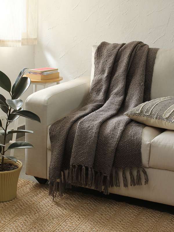 Large Living Room Throws | Baci Living Room