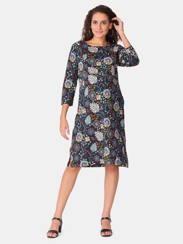 Nursing sales gowns myntra