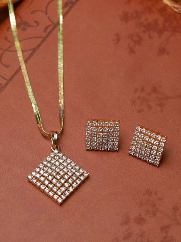 Gold Diamond Pendant Earring Set Buy Gold Diamond Pendant