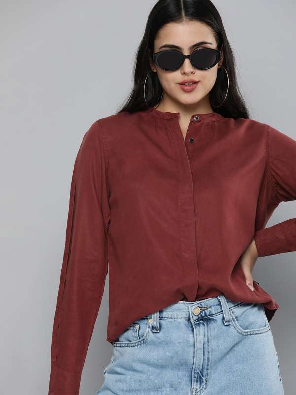 levis maroon shirt