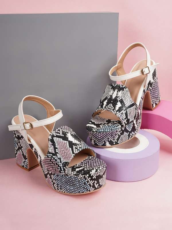 Sandals with toes covered cheap