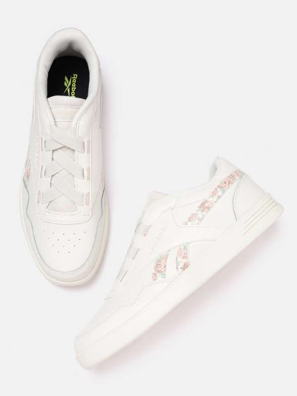 Reebok green new arrivals casual shoes
