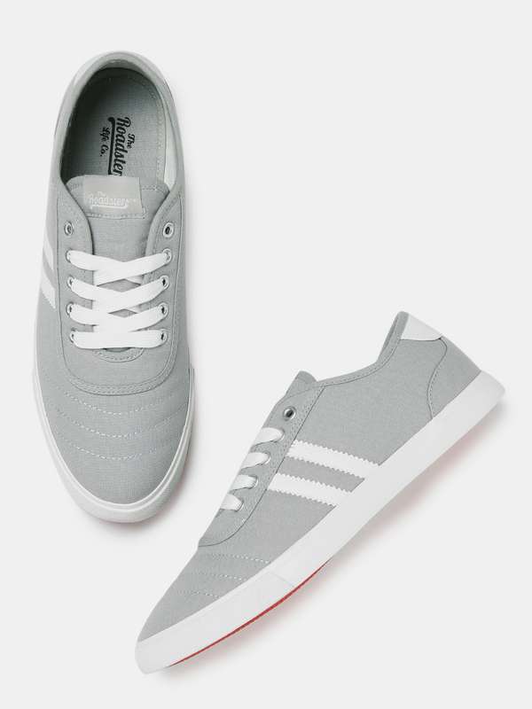 Casual Shoes Buy Trendy Casual Shoes Online At Best Price Myntra That's why we have an abundant selection of stylish, comfortable shoes to keep you looking your best from head to toe. buy trendy casual shoes online at best
