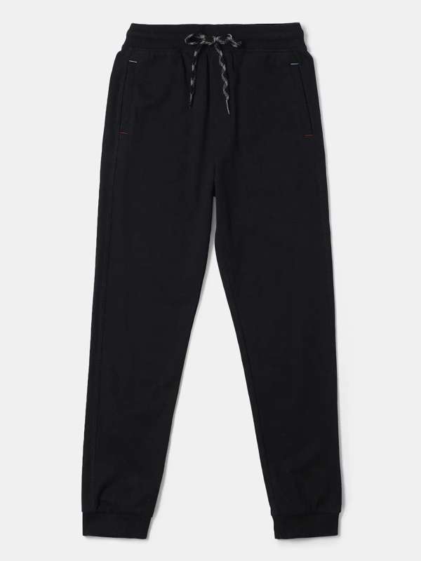 Jockey black joggers top