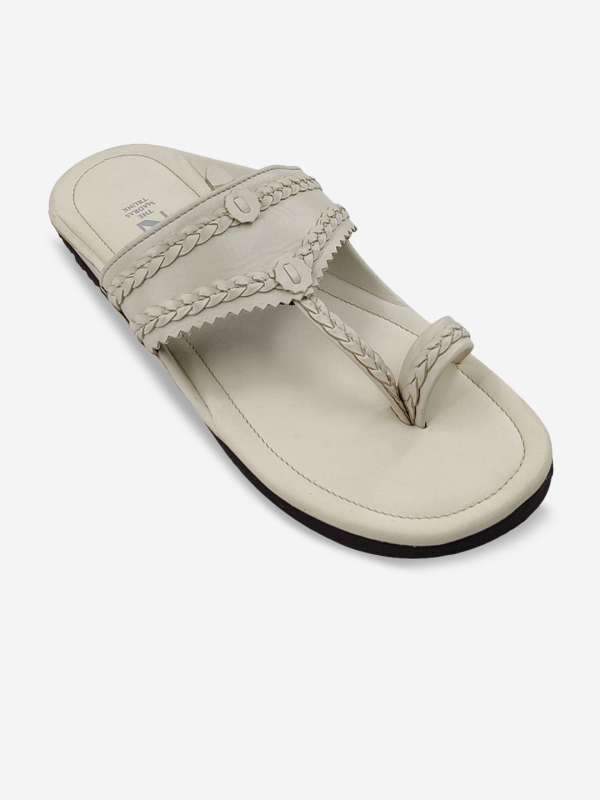 Kolhapuri chappal myntra shop
