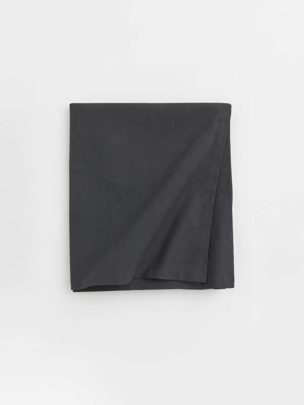 H and deals m table runner
