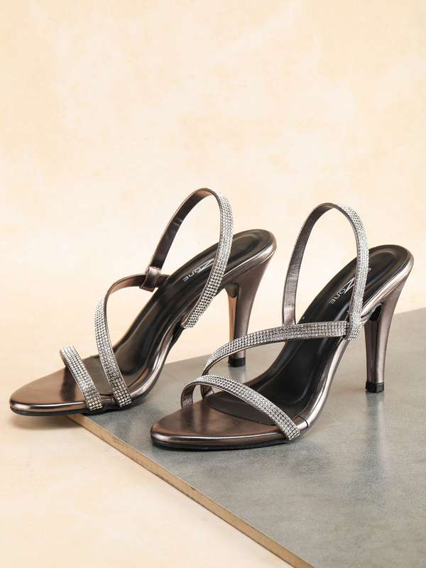 High heels on myntra Clearance
