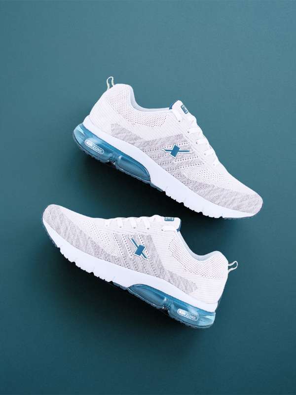 white sneakers sparx