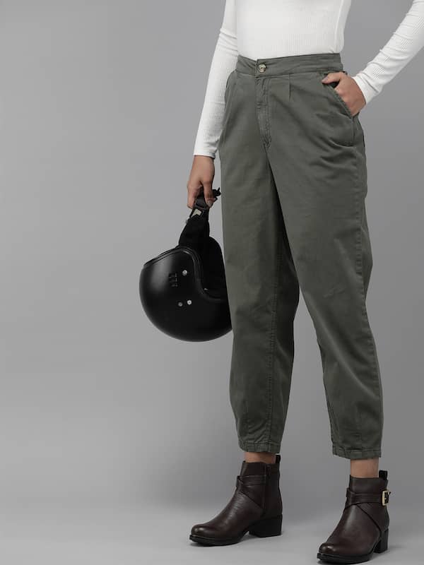 Buy AURELIA Women Grey Solid Cropped Trousers  Trousers for Women 2077119   Myntra