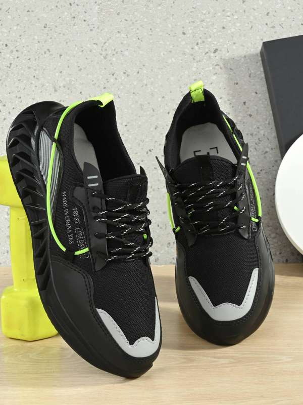 Ess shop sports shoes
