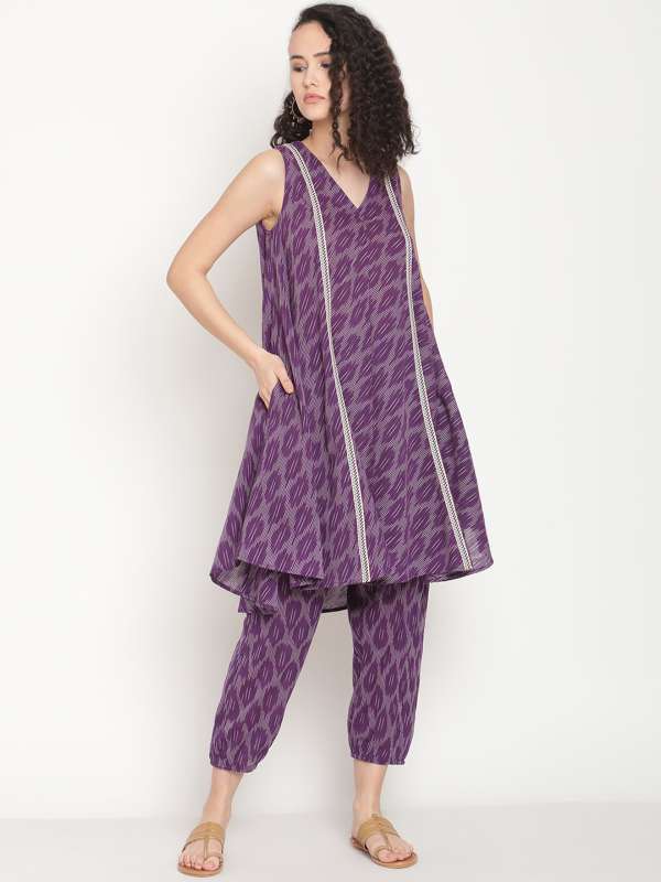 Abhishti kurtas online