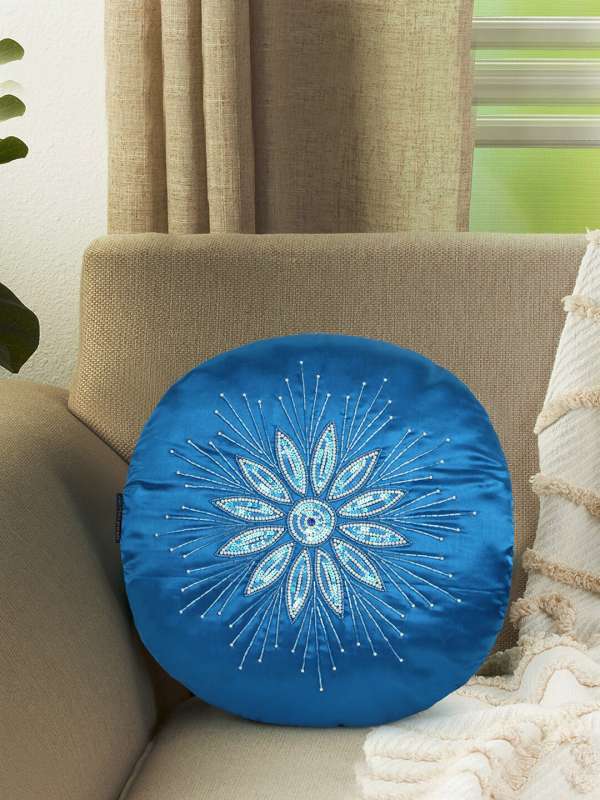 Round pillow hot sale covers online