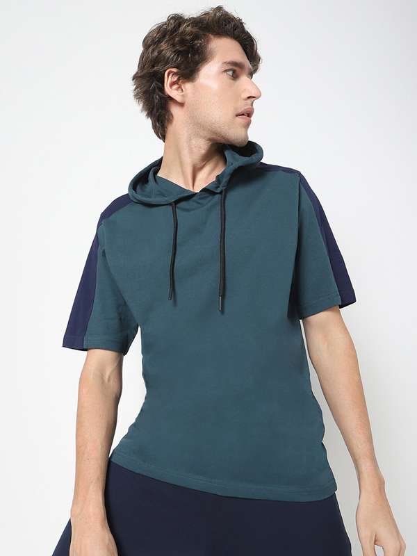 half sleeve t shirt with cap