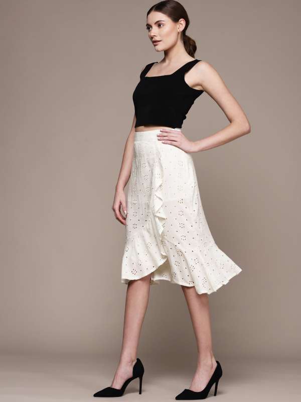 Knee length discount skirts myntra