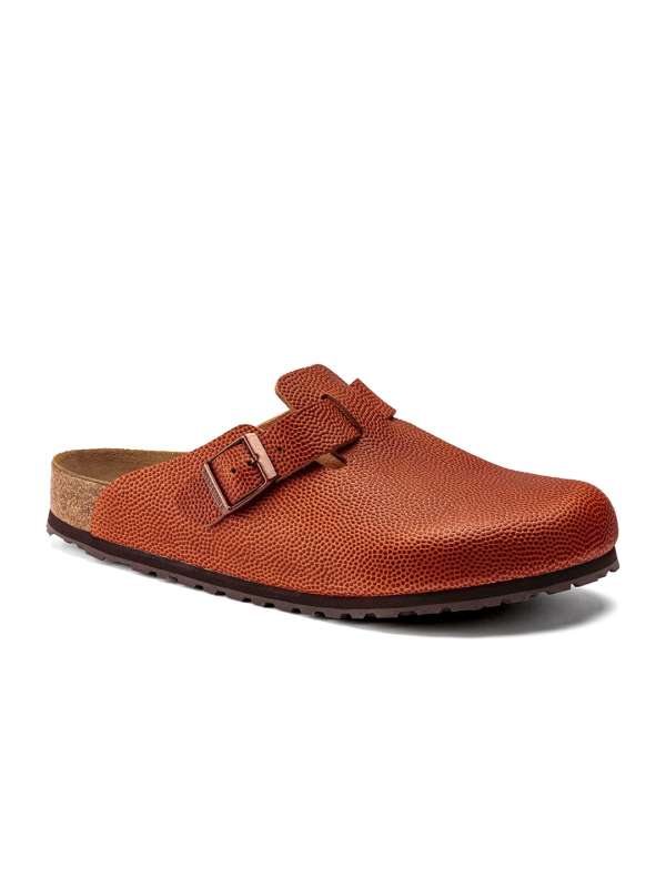 Mens sales brown clogs