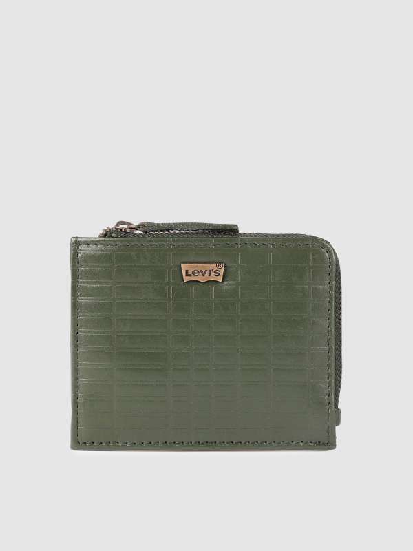 Levis Wallets Buy Latest Levis Wallets for Men Women Online in India Myntra