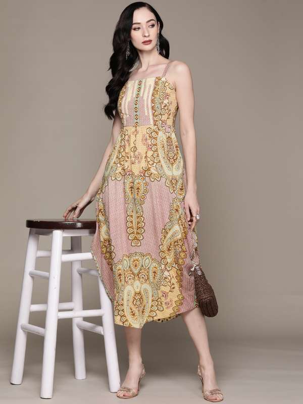 Ritu wears outlet online