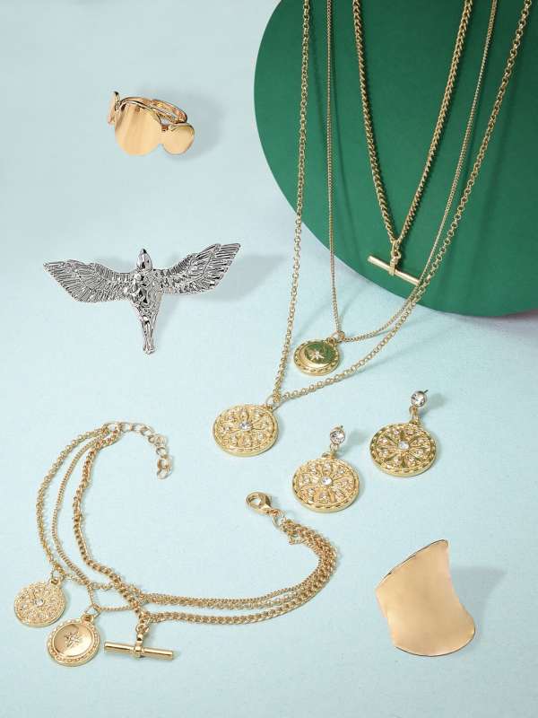 Necklace bracelet shop and ring set