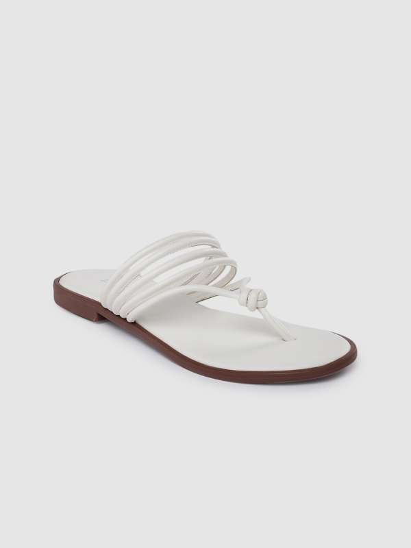 White sandals outlet online india