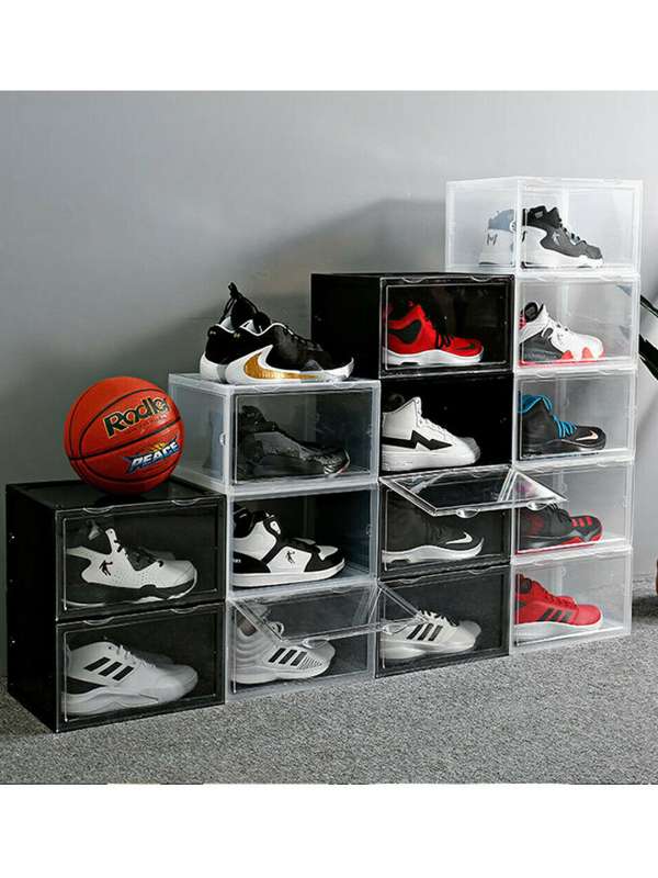 Online sneaker shop top