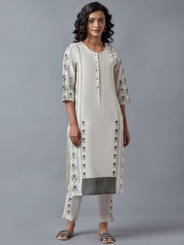 Share more than 93 myntra w kurtis sale thtantai2