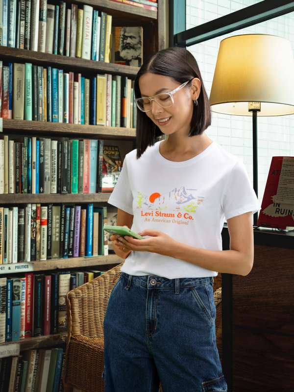 White levi top top womens