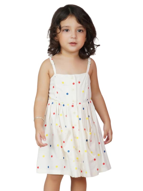 White Dress Design 2023: Pakistani White Frock & White Dresses for Girls  Online Shopping in Pakistan – DressyZone.com