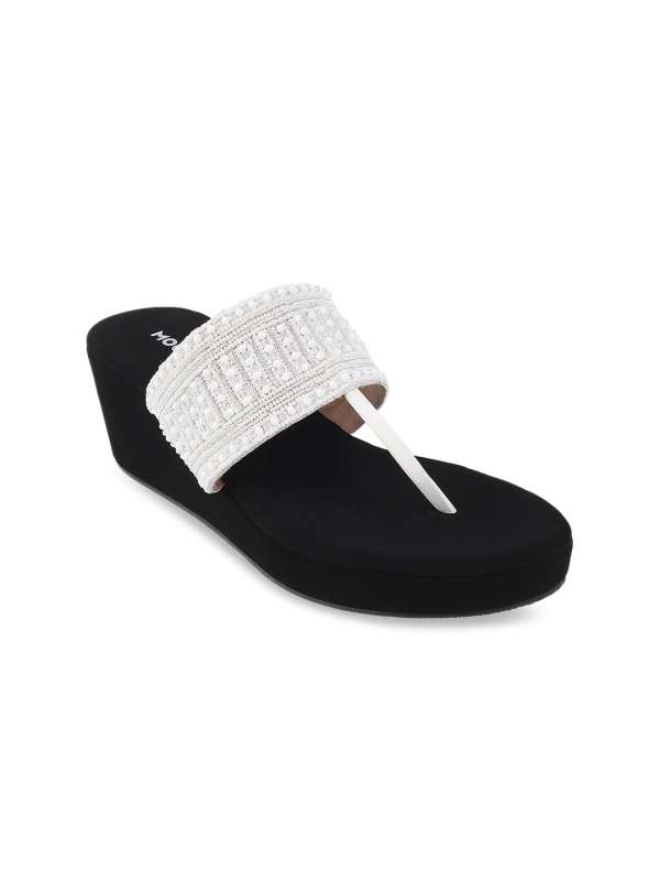 White wedge flip best sale flops