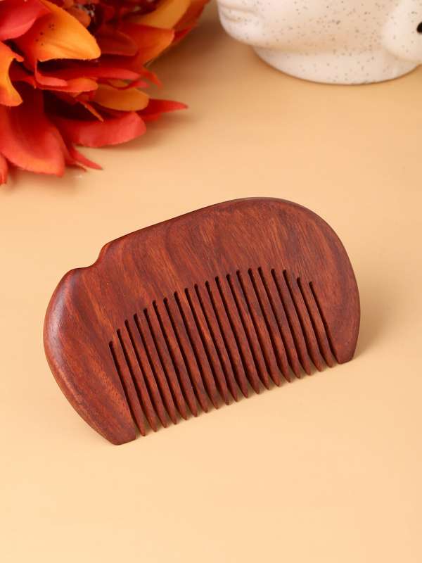 Head outlet massage comb