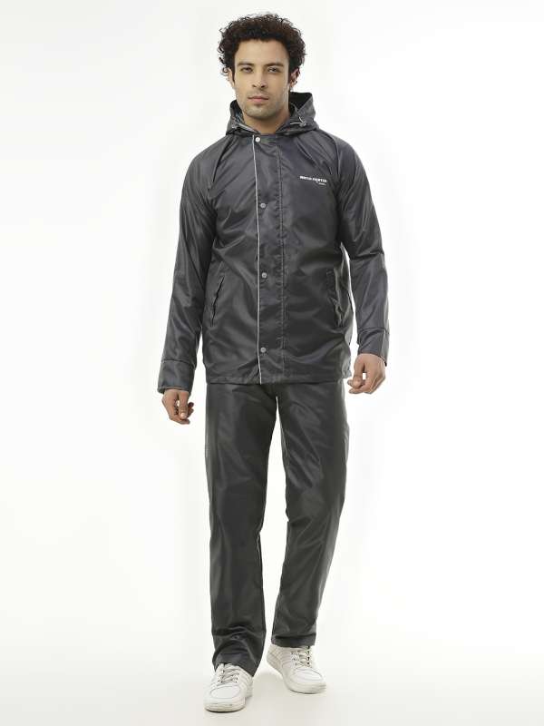 Essel raincoat shop