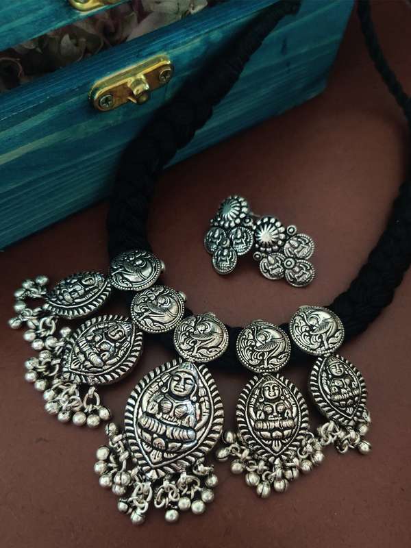 Silver Temple Necklace Jewellery Set 