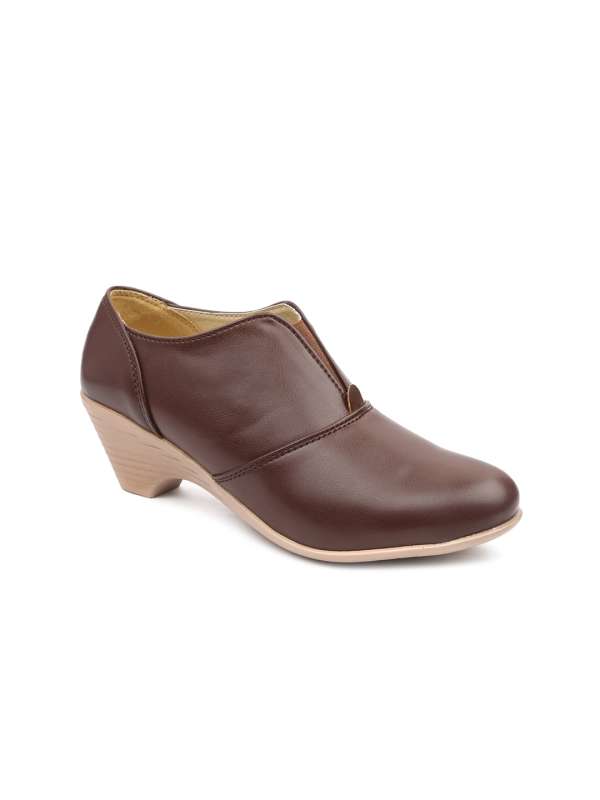 Valiosaa Shoes Buy Valiosaa Shoes online in India
