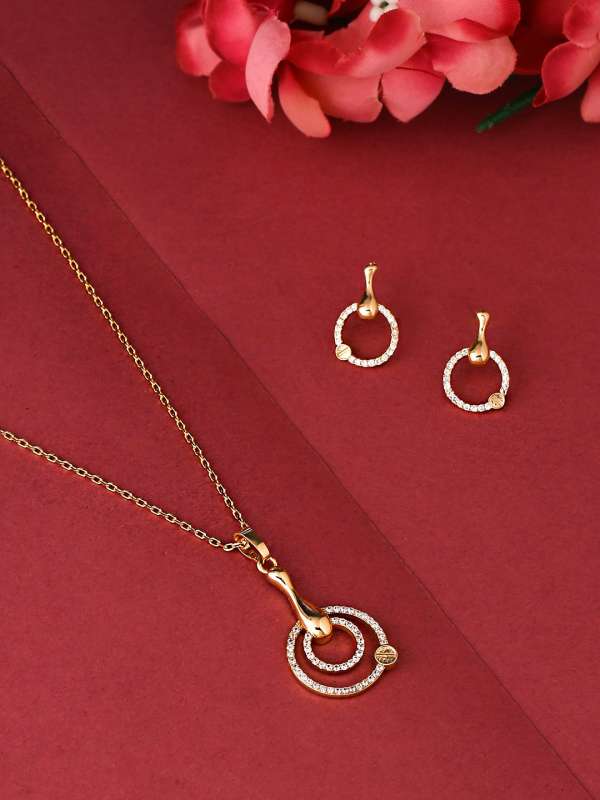 Locket chain set new arrivals