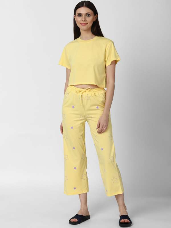 Yellow pants forever 21 clearance
