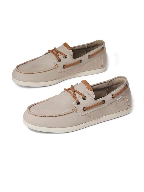 canvas shoes on myntra