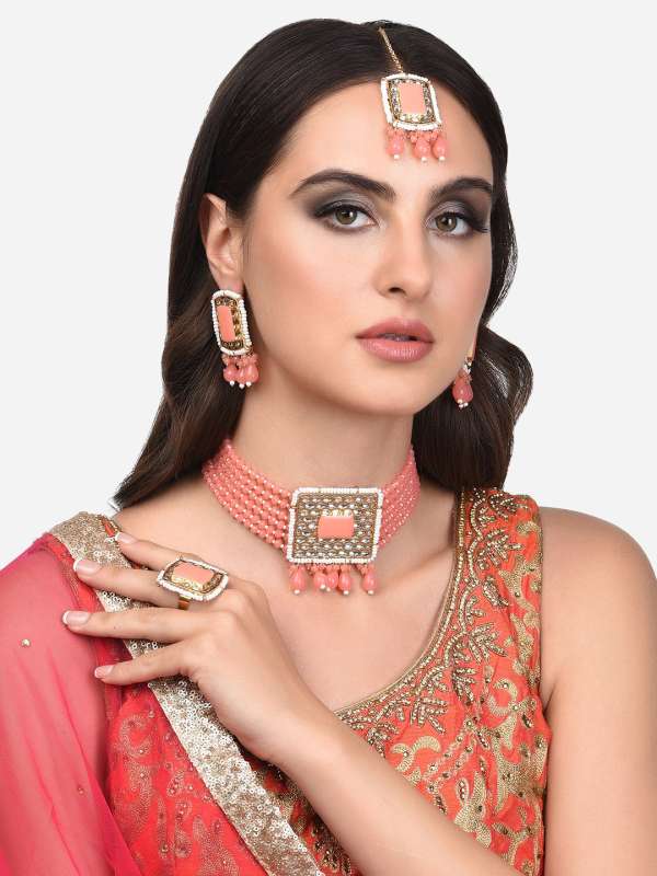 Peach necklace and earrings online