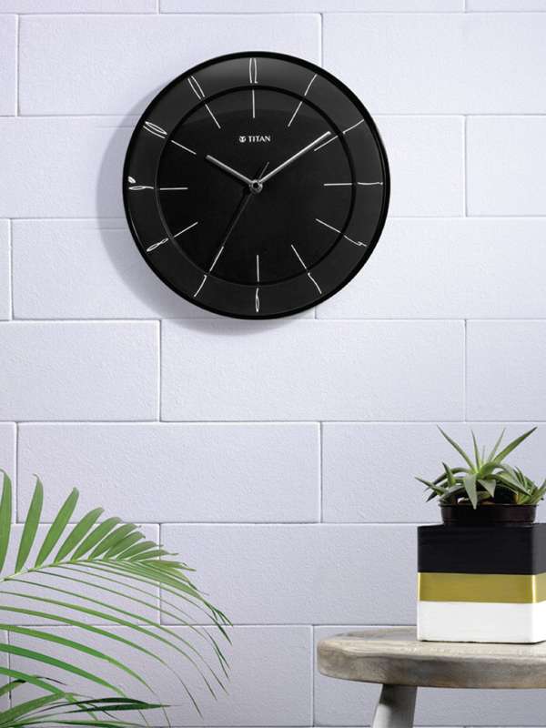 Titan wall clock digital deals