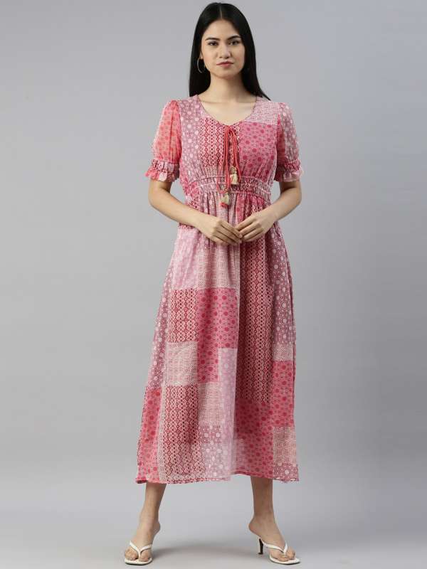 Neerus discount kurtas online