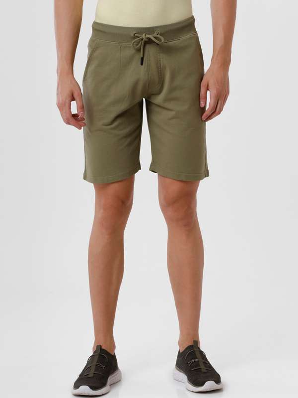 Olive green discount lululemon shorts