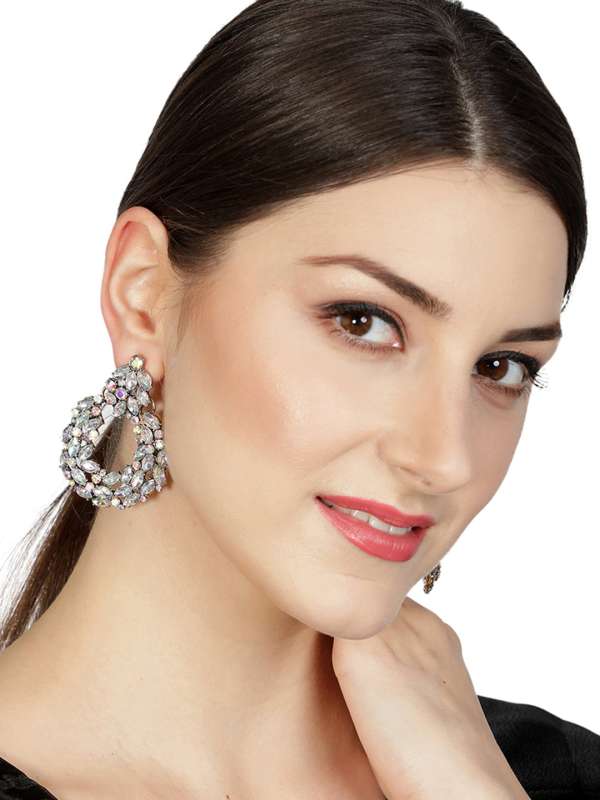 Flipkartcom  Buy Yuzi Jewells Latest design chandelier earrings Alloy  Earring Set Online at Best Prices in India