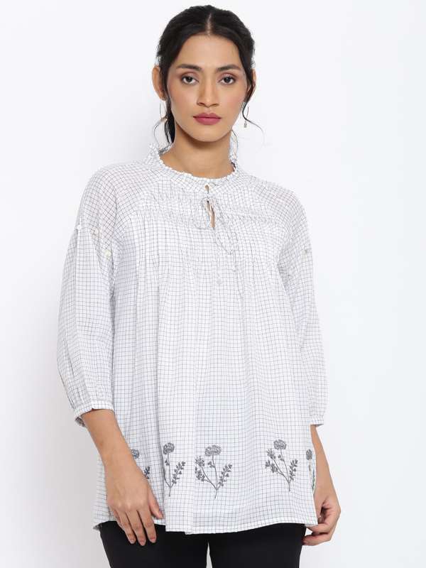 W tops hotsell in myntra