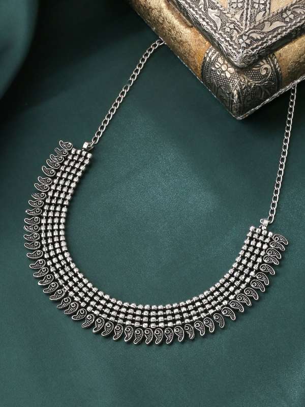 Simple oxidised clearance necklace