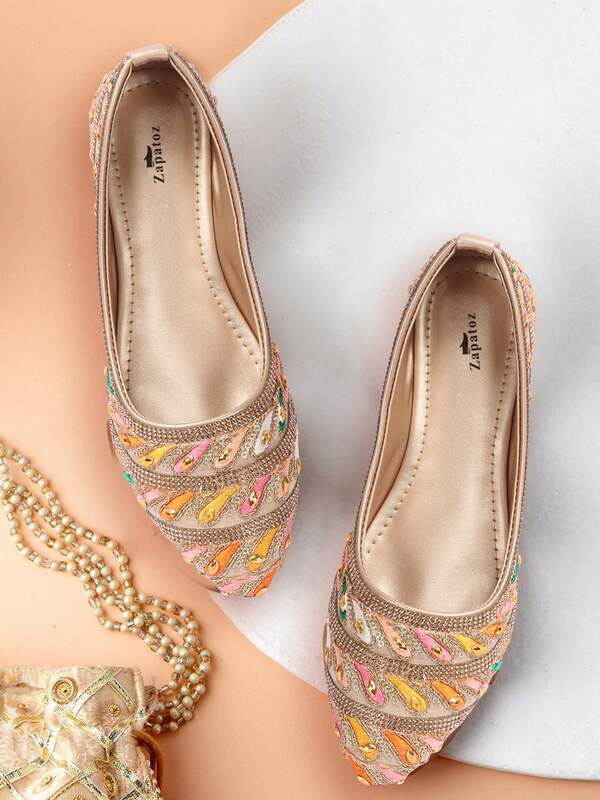 Weary Women Gold Heels  Buy Weary Women Gold Heels Online at Best Price   Shop Online for Footwears in India  Flipkartcom