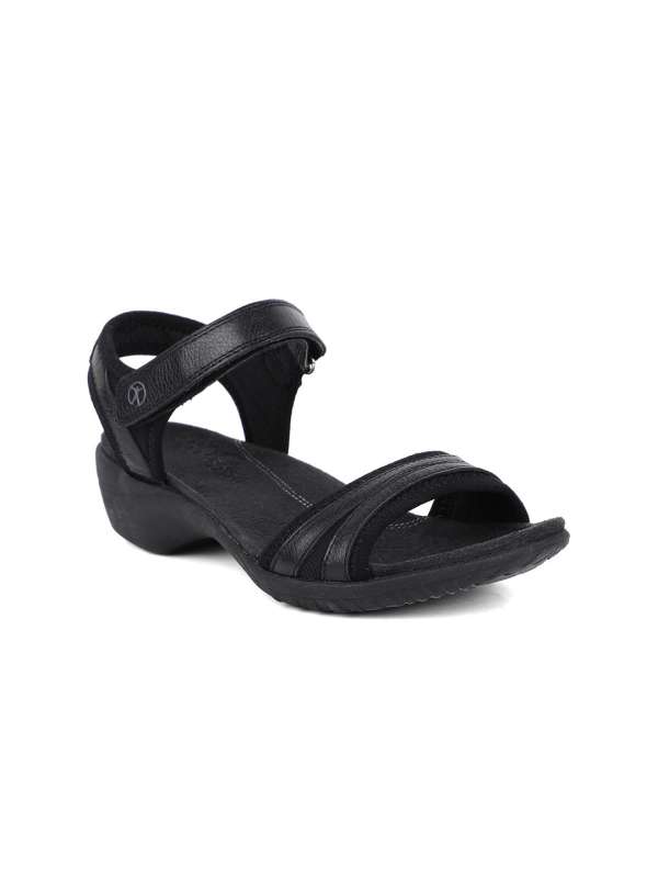 Hush puppies store ladies chappal