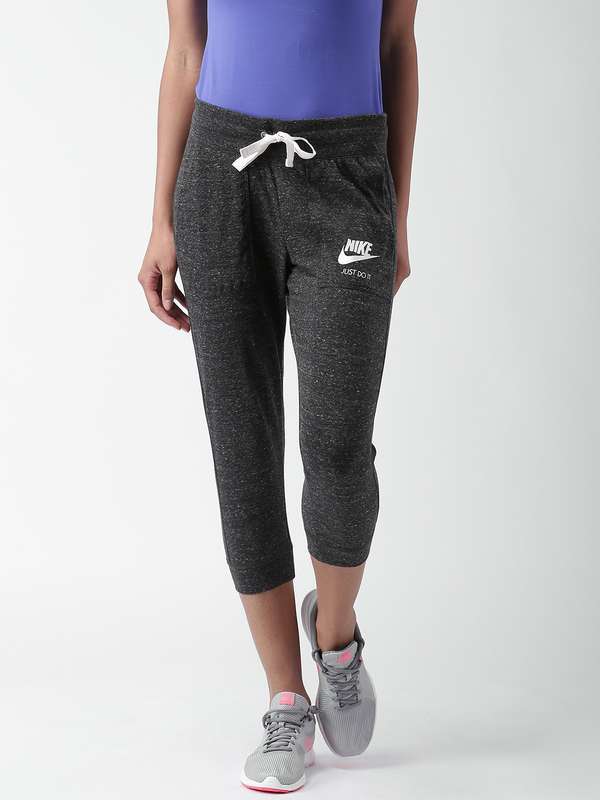 Nike Capris - Buy Nike Capri For Women 