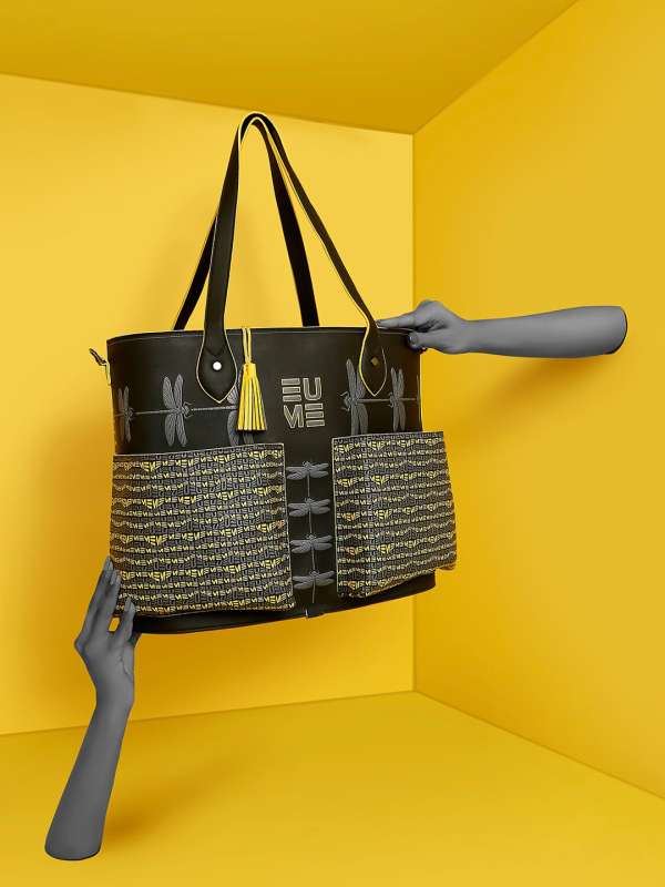 Zalora Black Handbag 3163308.htm Buy Zalora Black Handbag 3163308.htm online in India