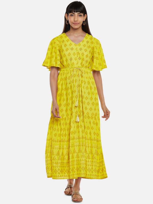 Pantaloons dresses online with cost