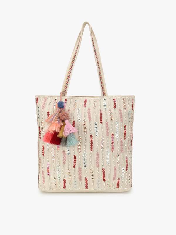 Tote bags myntra outlet