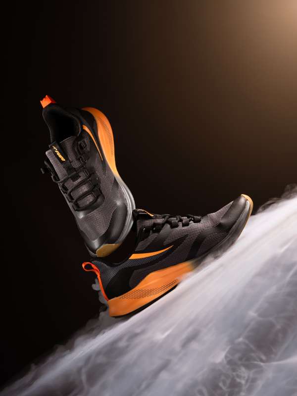 Sports top shoes air